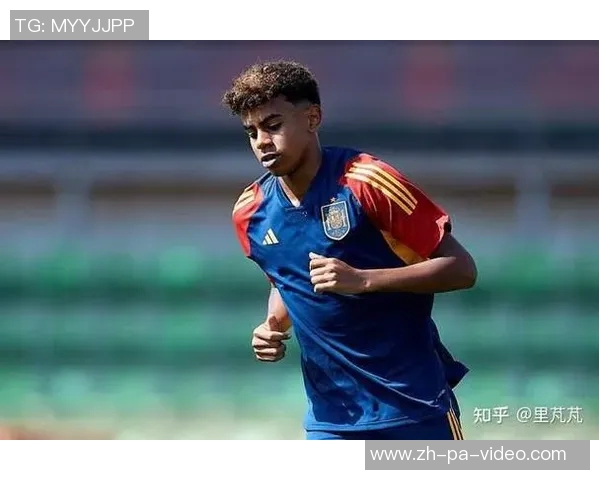 欧洲足球宝贝的魅力与风采揭秘:她们如何成为绿茵场上的闪耀明星